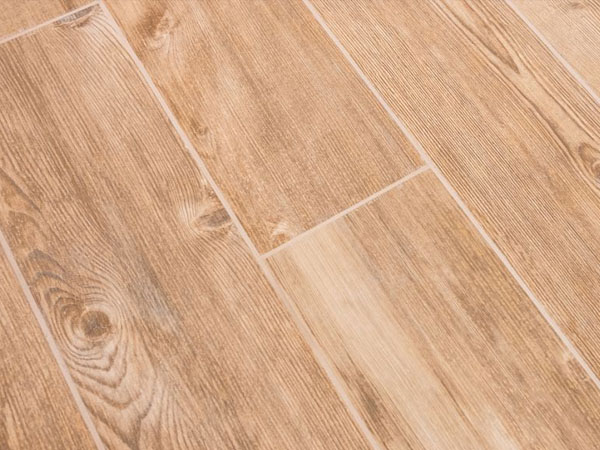 Features and disadvantages of various flooring products 